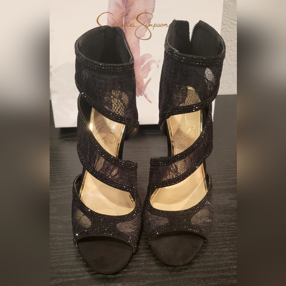 Jessica Simpson Black Lace Heels - Picture 4 of 7